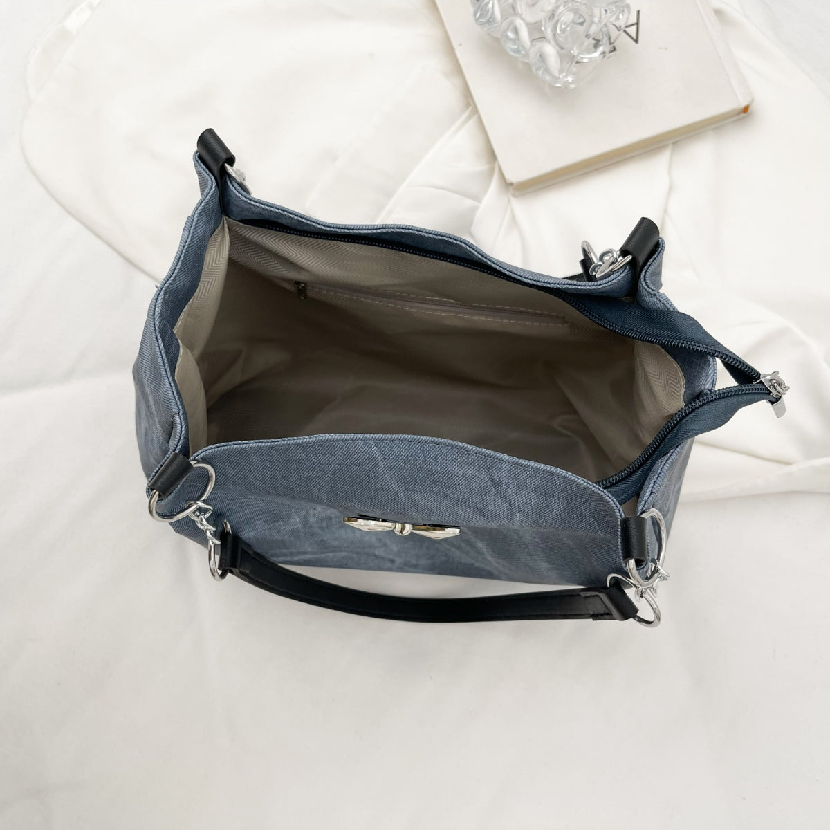 Bow Polyester Medium Tote Bag - Fashion BTQ